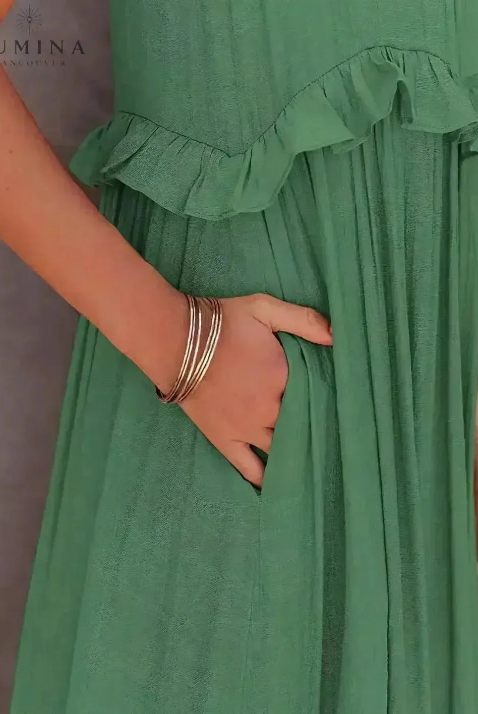 Lorena - Halterneck Dress With Ruffles and Pockets