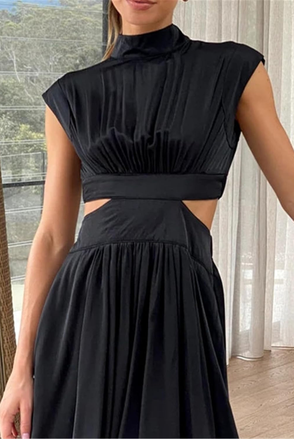 Women's Two-Piece Outfit - Sleeveless Crop Top & High-Waisted Flared Skirt by Lumina Vancouver