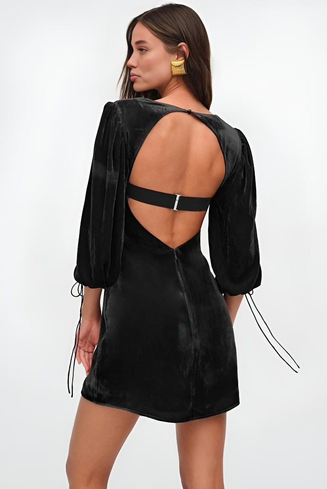 Women’s Mini Dress – Velvet Slim Fit – Puff Sleeve – Sweetheart Neckline – Evening Wear by Lumina Vancouver